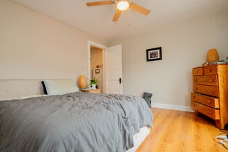 1626 De Sales Ln, Unit Unit B in Cincinnati, OH - Building Photo - Building Photo