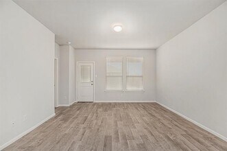 724 Beebrush Dr in Fort Worth, TX - Building Photo - Building Photo