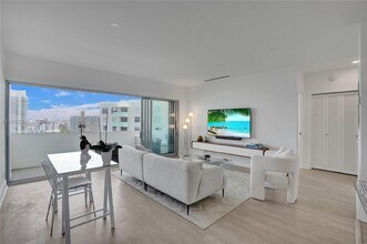 3 Island Ave in Miami Beach, FL - Building Photo - Building Photo