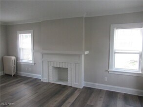 1071 Quilliams Rd in Cleveland Heights, OH - Building Photo - Building Photo