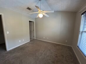 1114 S College St in Auburn, AL - Building Photo - Building Photo