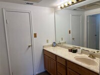 7447 Cambridge St photo'