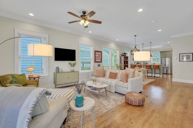 property at 217 W 33rd St