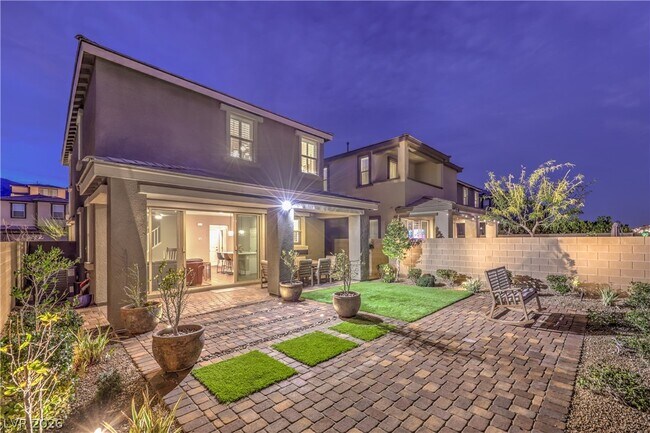 12540 Skylight View St in Las Vegas, NV - Building Photo - Building Photo