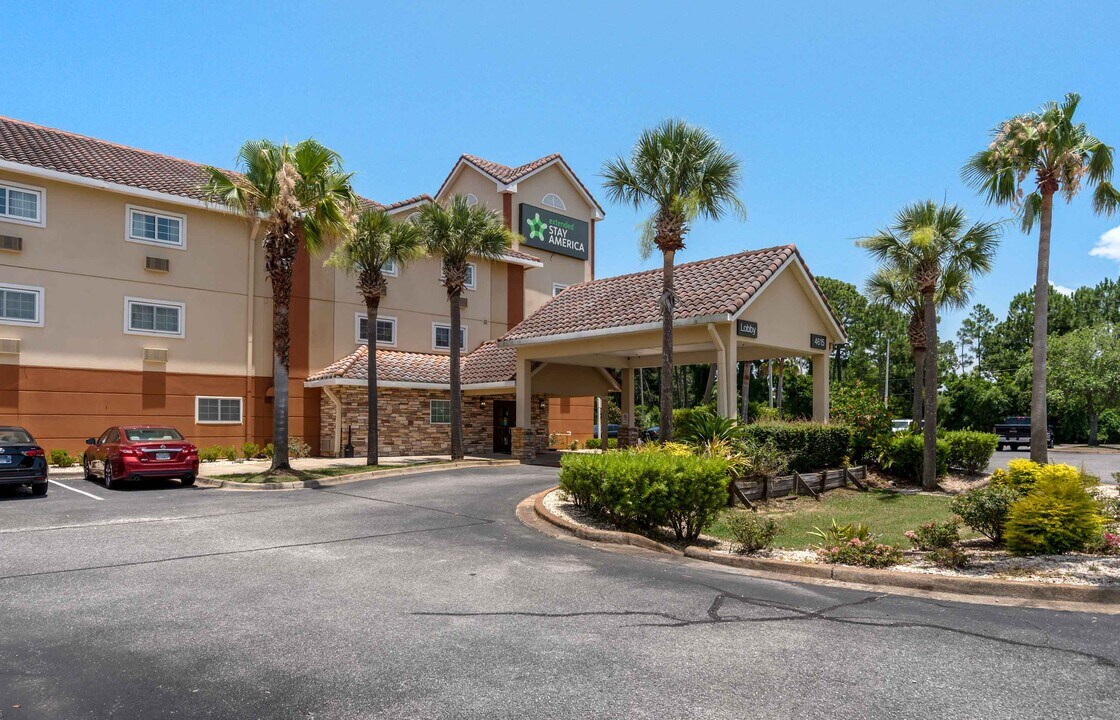 Furnished Studio-Destin - US 98 - Emerald  in Destin, FL - Foto de edificio