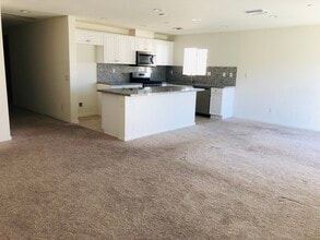 32273 Wild West Ct in Winchester, CA - Building Photo - Building Photo