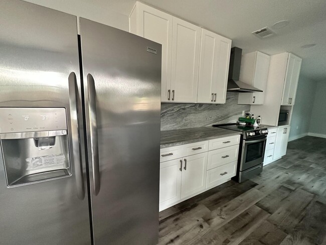 808 Linden Ave in Niceville, FL - Building Photo - Building Photo
