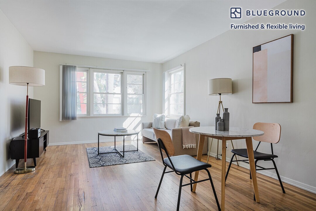 605 Kelton Ave in Los Angeles, CA - Building Photo