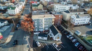 106 Cumberland Ave in Portland, ME - Building Photo - Building Photo