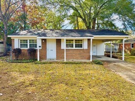 3318 Arborfield Rd in Montgomery, AL - Building Photo