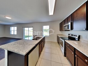 3414 San Moise Pl in Plant City, FL - Foto de edificio - Building Photo