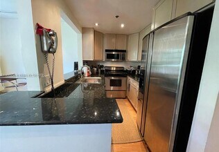 1614 Pennsylvania Ave in Miami Beach, FL - Building Photo - Building Photo