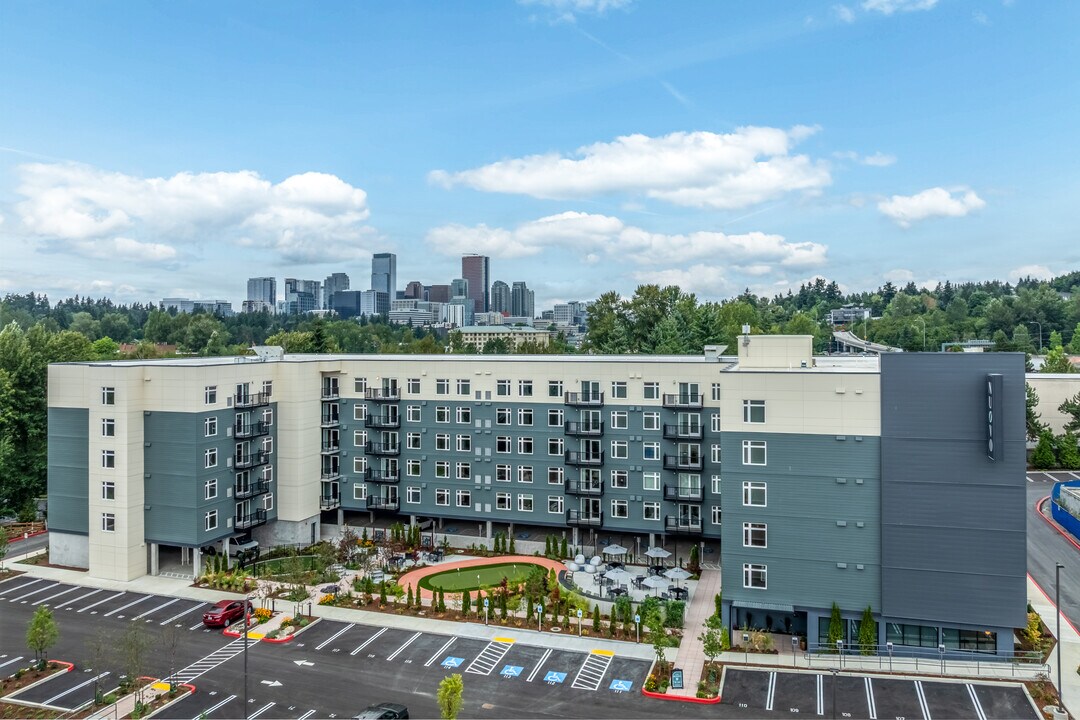 Nuovo Apartments in Bellevue, WA - Building Photo