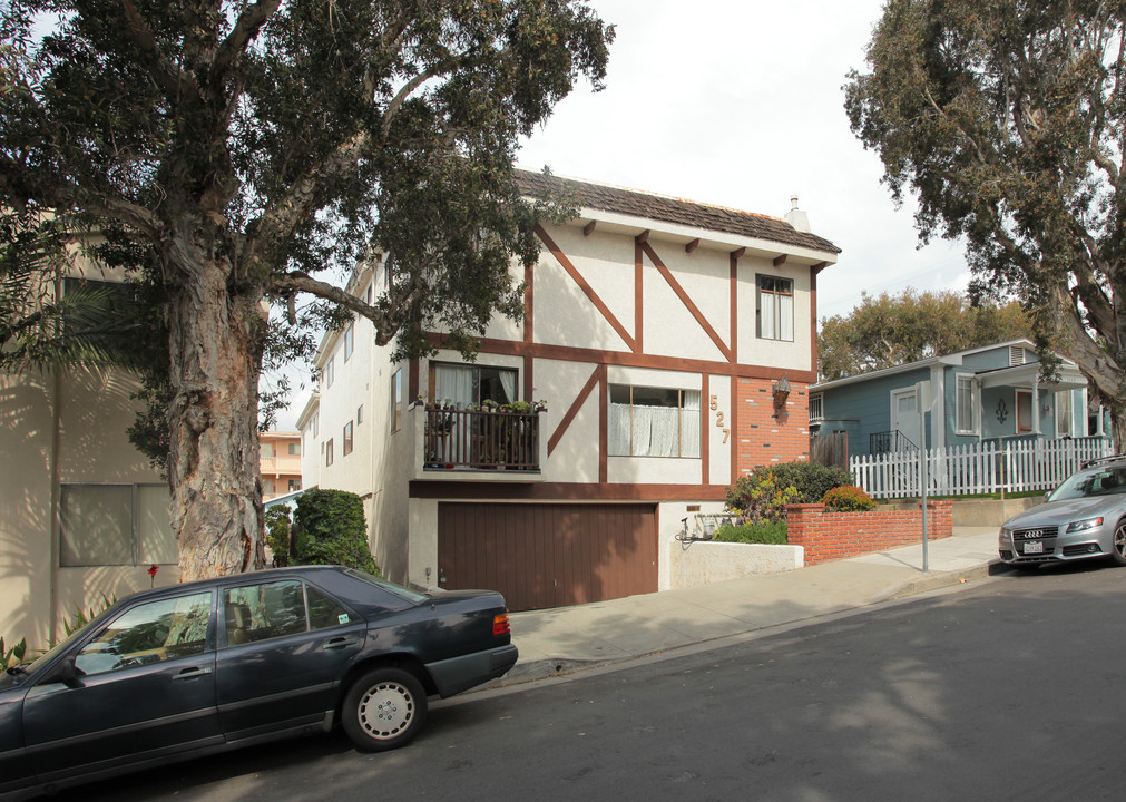 527 Hill St in Santa Monica, CA - Building Photo