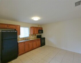 4906 Serafica Dr in Lake Worth Beach, FL - Building Photo - Building Photo