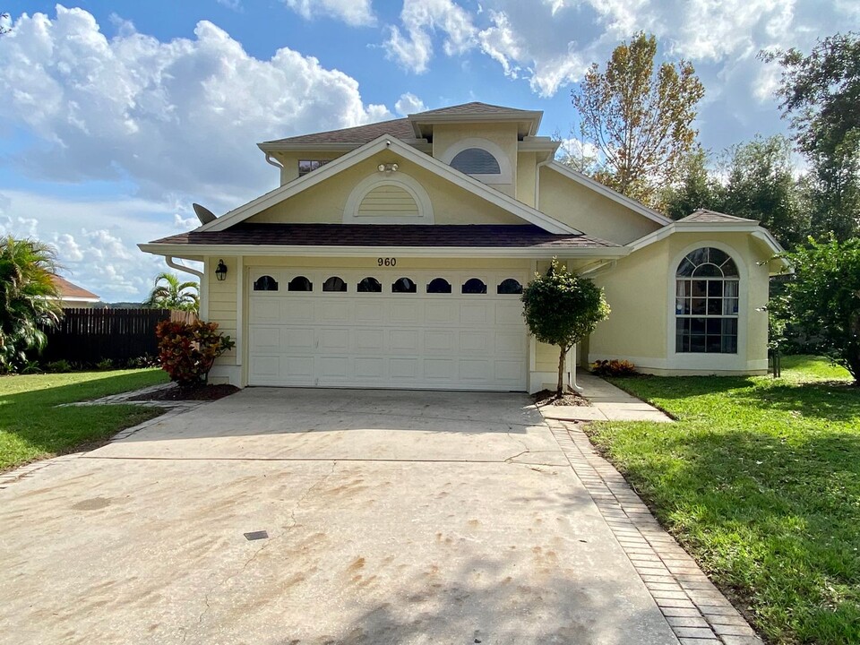 960 Summer Lakes Dr in Orlando, FL - Building Photo