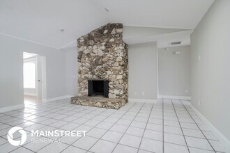 118 Berkshire Cir E in Longwood, FL - Building Photo - Building Photo