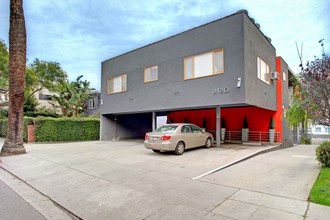 8120 Norton  Ave. in West Hollywood, CA - Building Photo - Building Photo