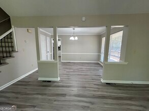 1016 Kathleen Ct in Roswell, GA - Building Photo - Building Photo