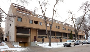 The Galleria in Edmonton, AB - Building Photo - Building Photo