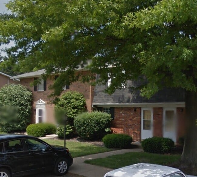 property at 209 Whittier Dr S
