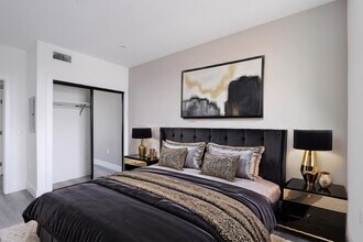11155 Huston St in Los Angeles, CA - Building Photo - Building Photo