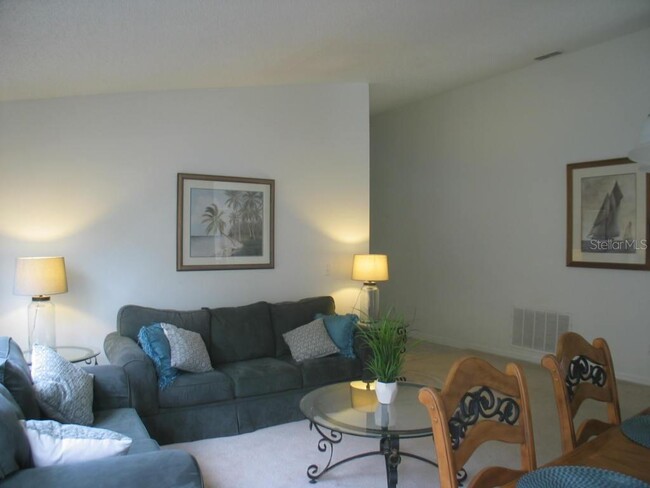 927 Bloomingdale Dr in Davenport, FL - Building Photo - Building Photo