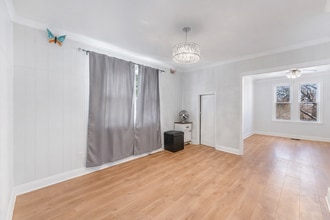 6337 W Patterson Ave, Unit 2 in Chicago, IL - Building Photo - Building Photo