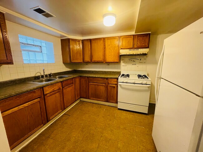 5214 W Crystal St, Unit 1 in Chicago, IL - Building Photo - Building Photo
