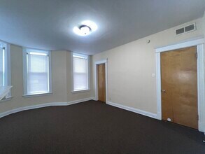 5257 S Aberdeen St-Unit -2S in Chicago, IL - Building Photo - Building Photo