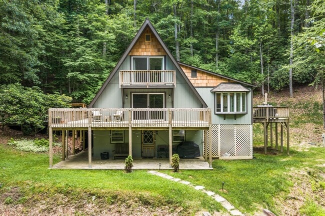 864 Trojan Horse Cir