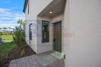 1824 Vanora Ln in Sarasota, FL - Building Photo - Building Photo