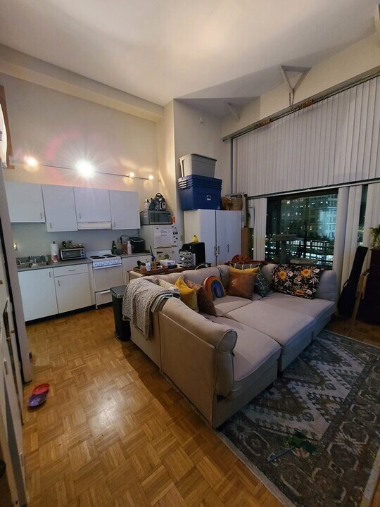 1367 Boylston St, Unit 22 in Boston, MA - Building Photo