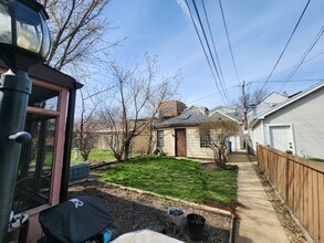 1748 W Newport Ave, Unit 1b in Chicago, IL - Building Photo - Building Photo