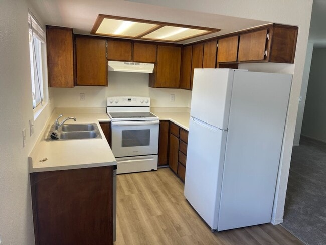 545 Fein Ave in Paso Robles, CA - Building Photo - Building Photo