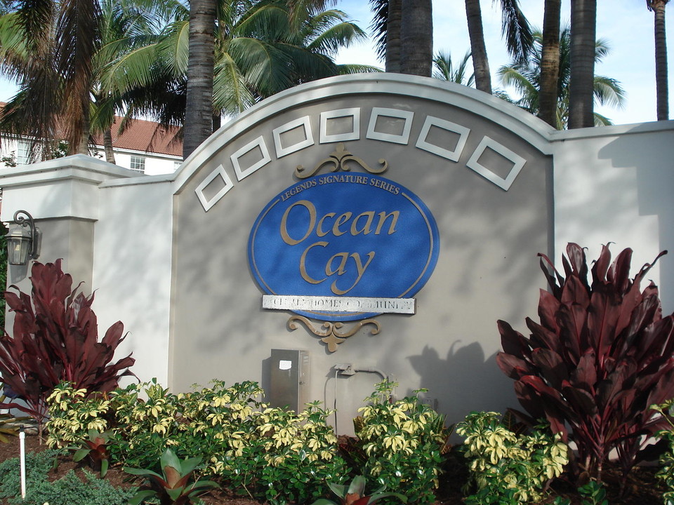 116 Ocean Cay Way in Hypoluxo, FL - Building Photo