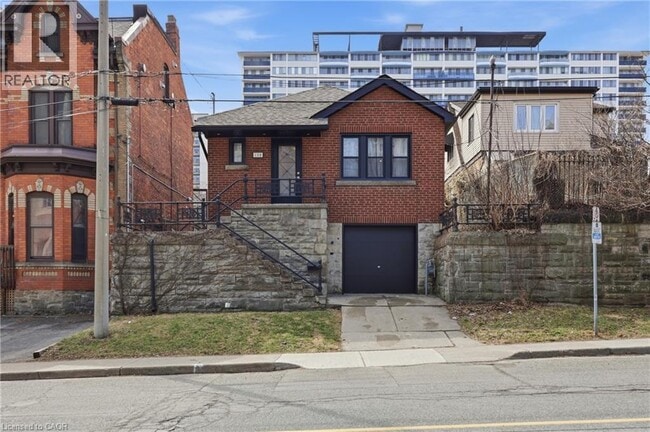 property at 129 Jackson St W