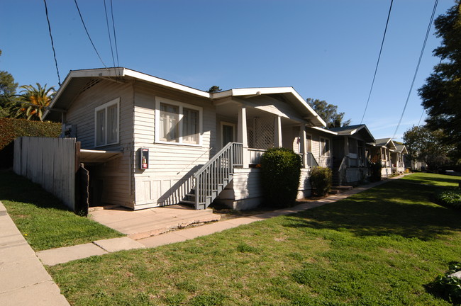 433 N Sixth St in Santa Paula, CA - Building Photo - Building Photo