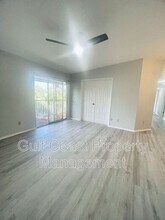 6492 Royal Woods Dr in Ft. Myers, FL - Building Photo - Building Photo