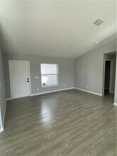 6012 Hanna Ave N in Lehigh Acres, FL - Building Photo - Building Photo