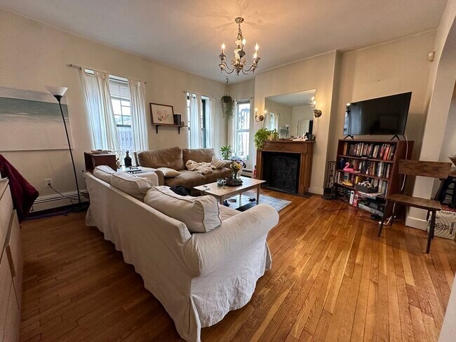 1677 Washington St-Unit -3 in Boston, MA - Building Photo - Building Photo