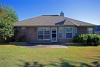 4442 W Patrick St in Fayetteville, AR - Building Photo - Building Photo