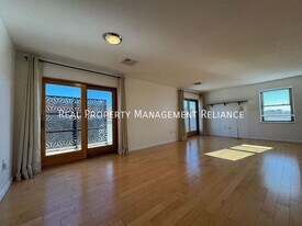 20 Central St in Salem, MA - Building Photo