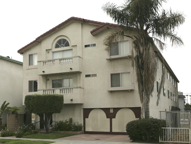 9507 Glasgow Pl in Los Angeles, CA - Foto de edificio - Building Photo