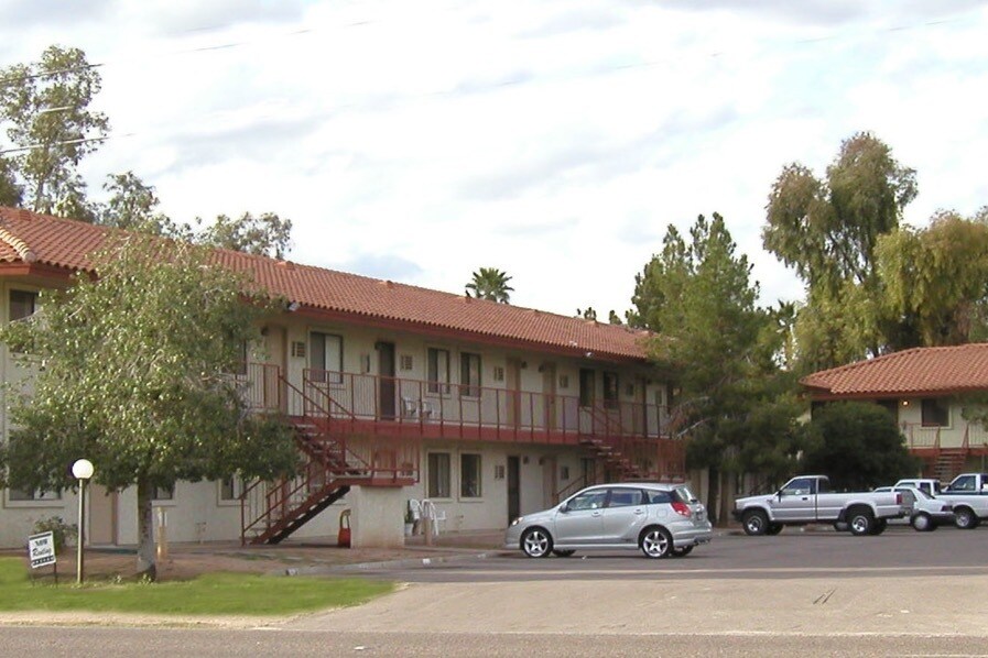 Mountain View Apartments in Mesa, AZ - Building Photo