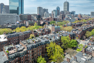 169 Beacon St in Boston, MA - Building Photo - Building Photo