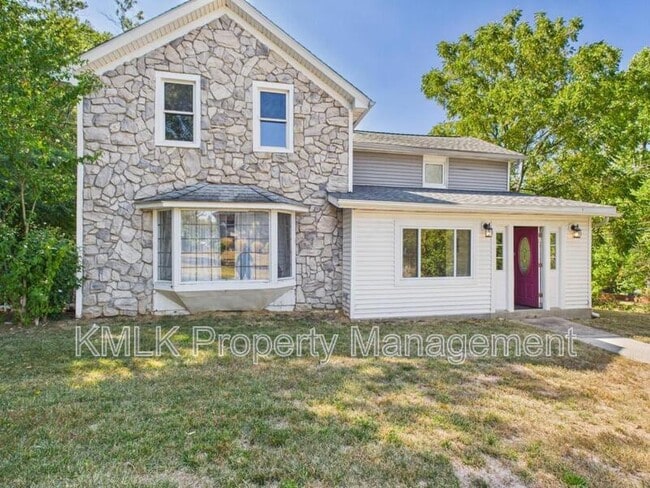 property at 2820 S Main St