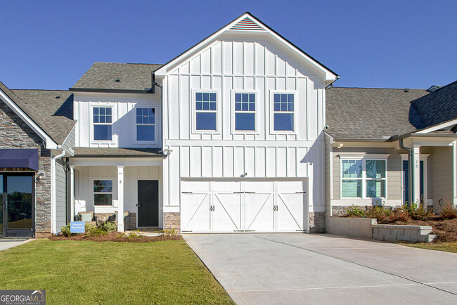 8 Russet Way in Newnan, GA - Foto de edificio - Building Photo