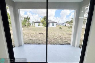 1021 Chiquita Blvd S in Cape Coral, FL - Building Photo - Building Photo