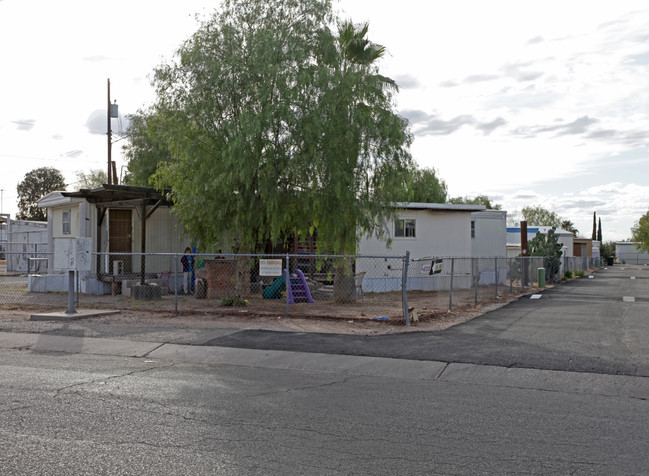 6150-6160 S Del Moral Blvd in Tucson, AZ - Building Photo - Building Photo